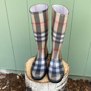 Burberry Rain Boots—Tall women’s Size 9, Euro 39.